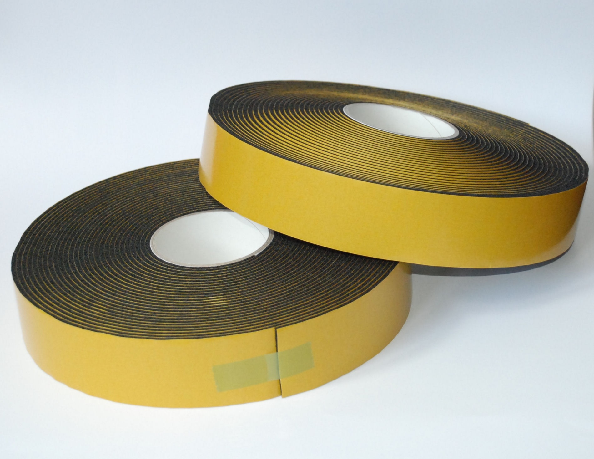 Rubber adhesive tape HTS